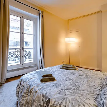 Apartment Luxury Flat Louvres 6 Guests